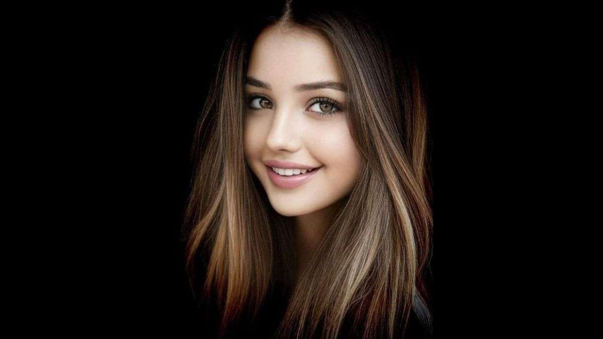 Sara Davis Profile Picture